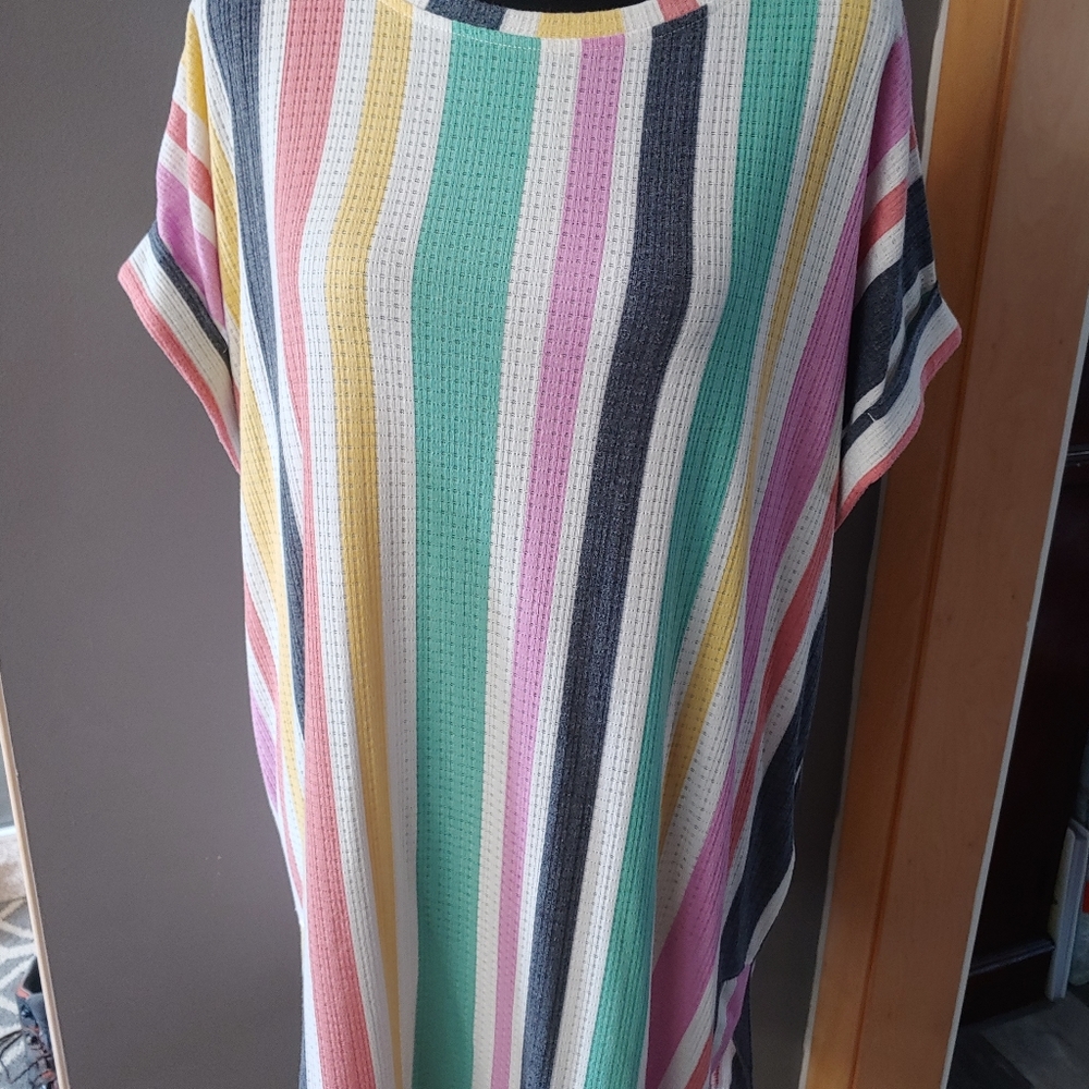 LulaRoe Leah tunic